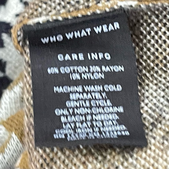 WHO WHAT WEAR Houndstooth Sweater Black Ochre Brown Crew Neck Size Medium - Picture 6 of 6